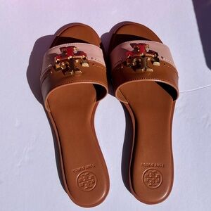 Tan/ Sea Shell Pink Tory Burch Everly Slides